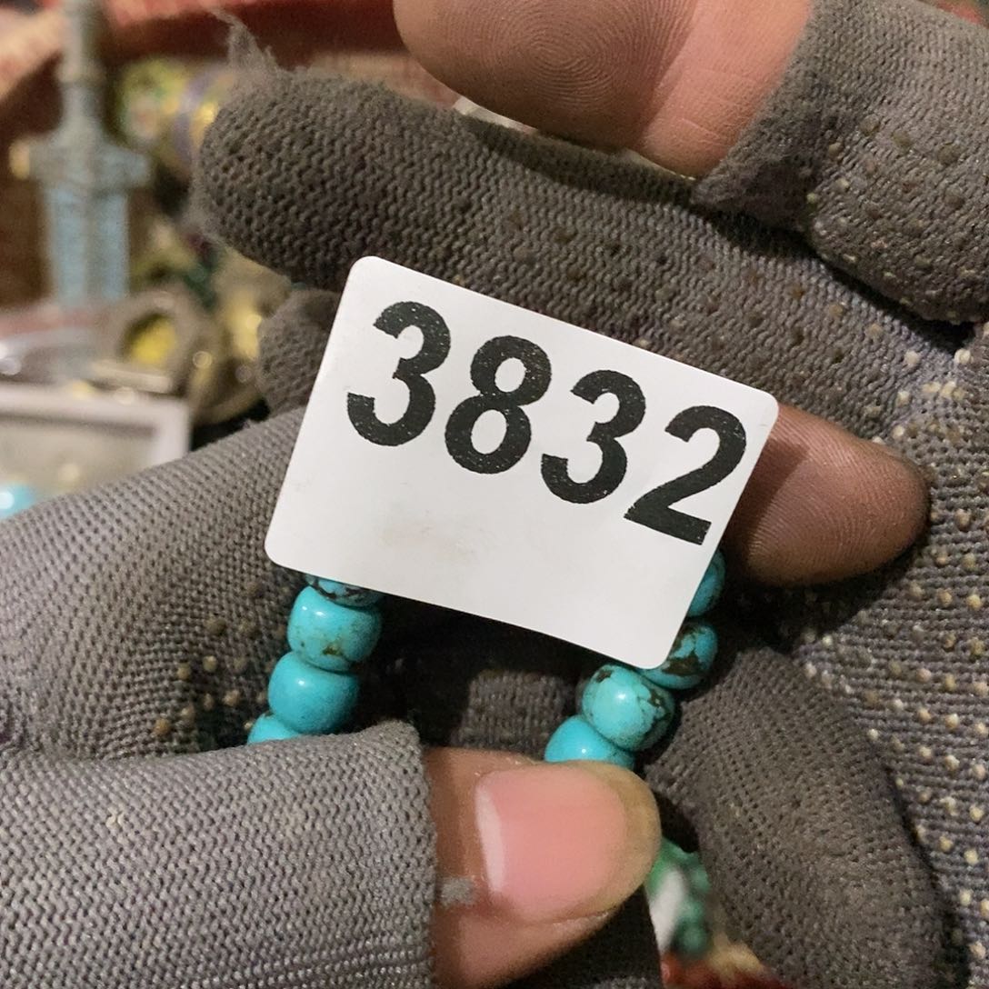 弥***卡光明的未来是一个3832