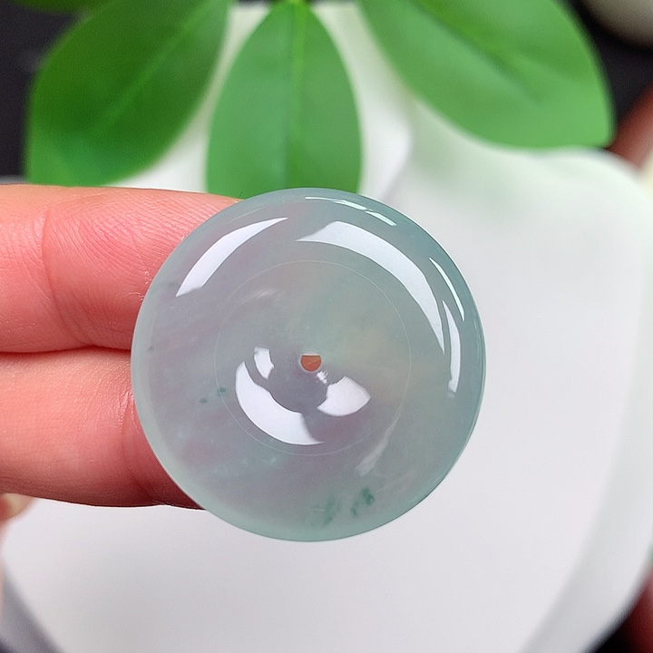 颈饰未镶嵌翡翠平安扣 27.3x5.1mm