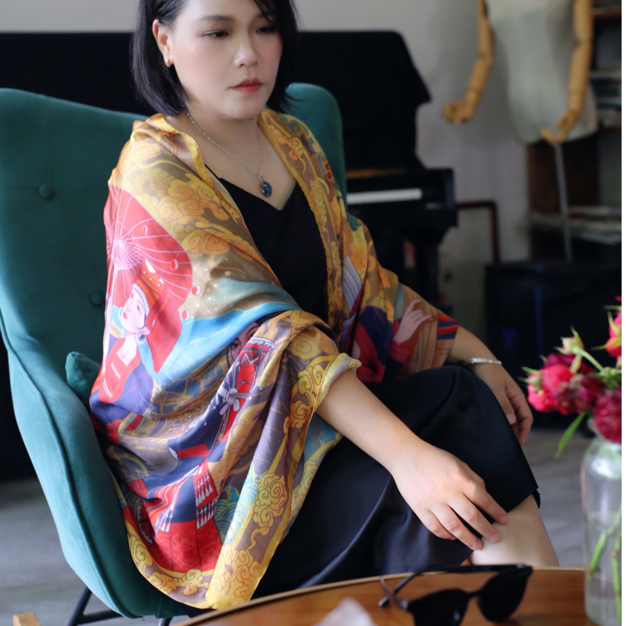 原创瑶族丝巾，拍照出片神器披肩/围脖/腰带，大丝巾透气