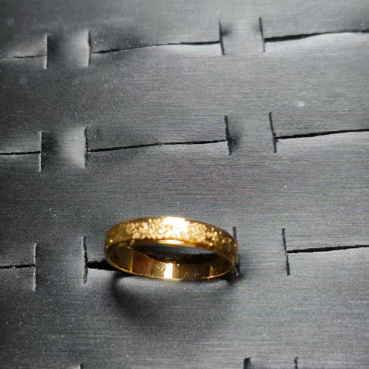 《百世璀璨》《百世璀璨》 轻奢气质时尚百搭简约精致戒指aj729013