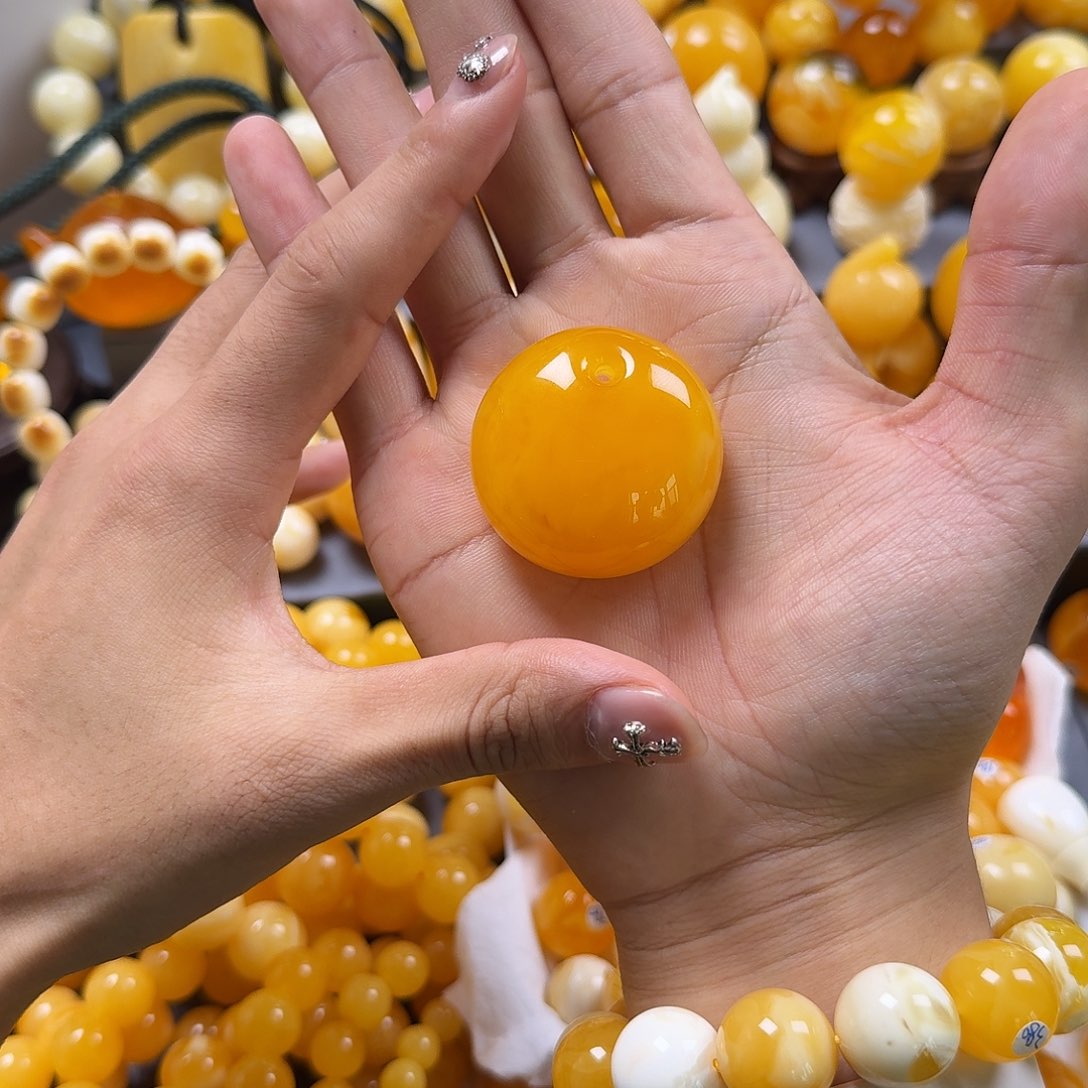 琥珀珠宝奇石未镶嵌公主扣