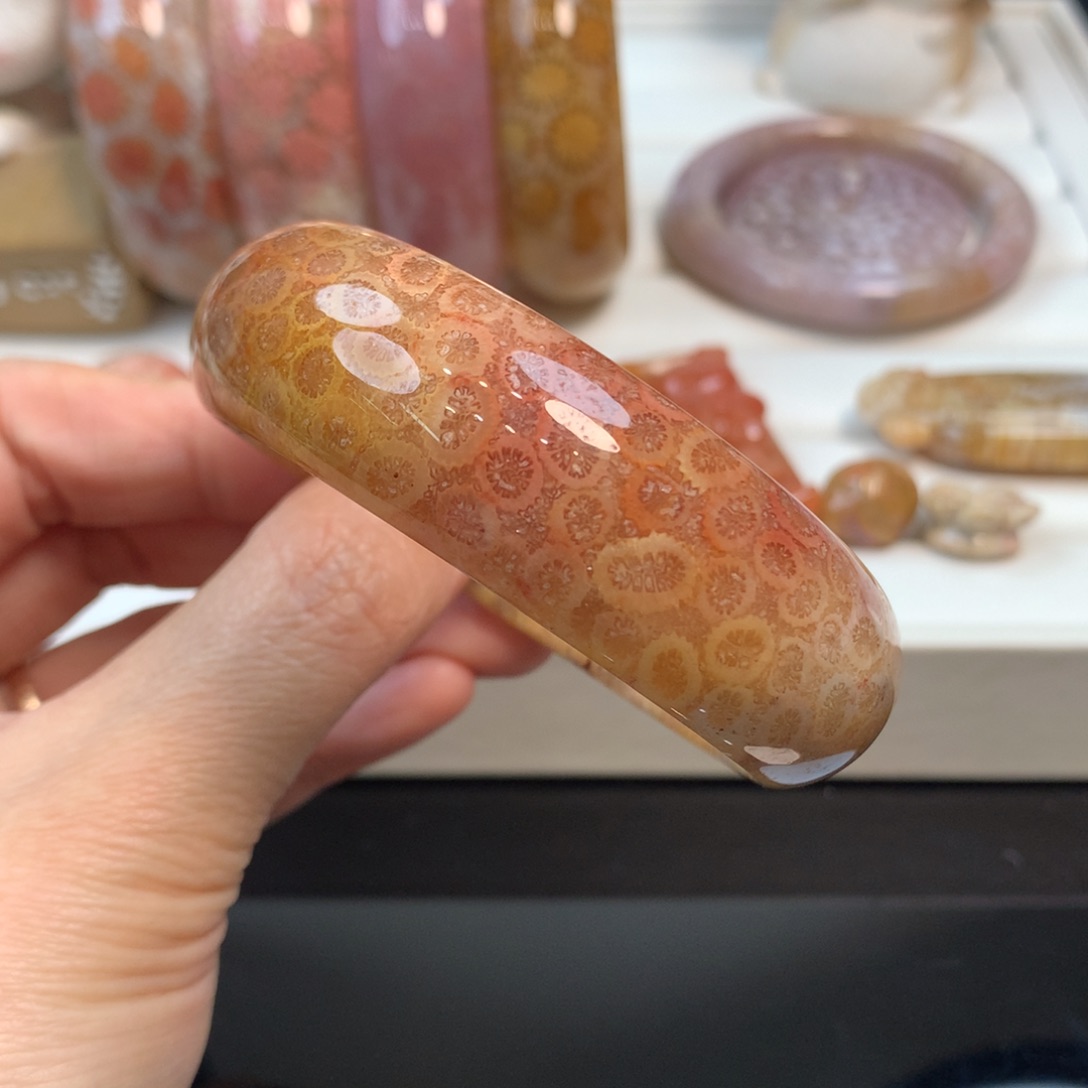 硅化珊瑚（珊瑚玉）手镯未镶嵌56.3口原500