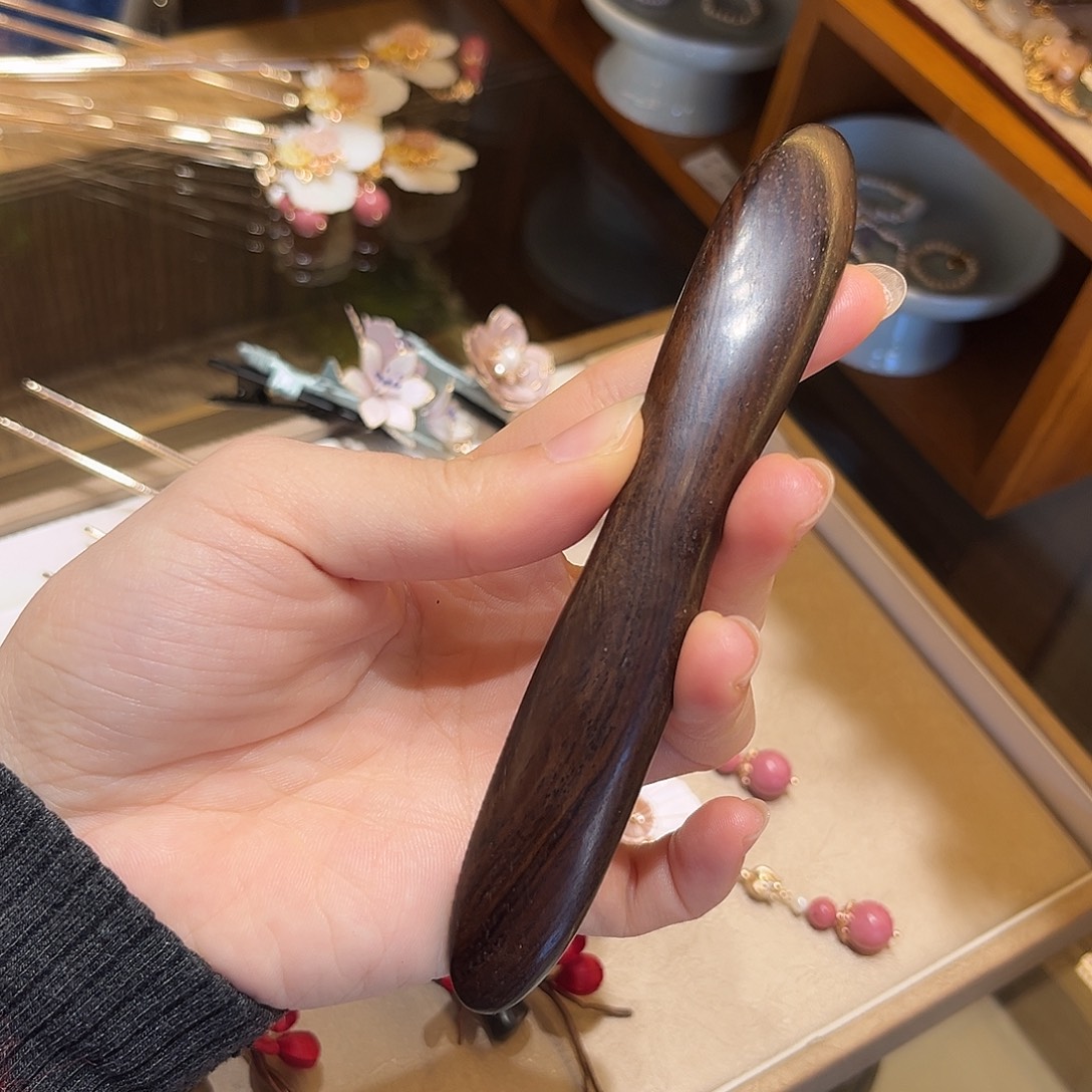 木质非金属黑檀木素簪一支