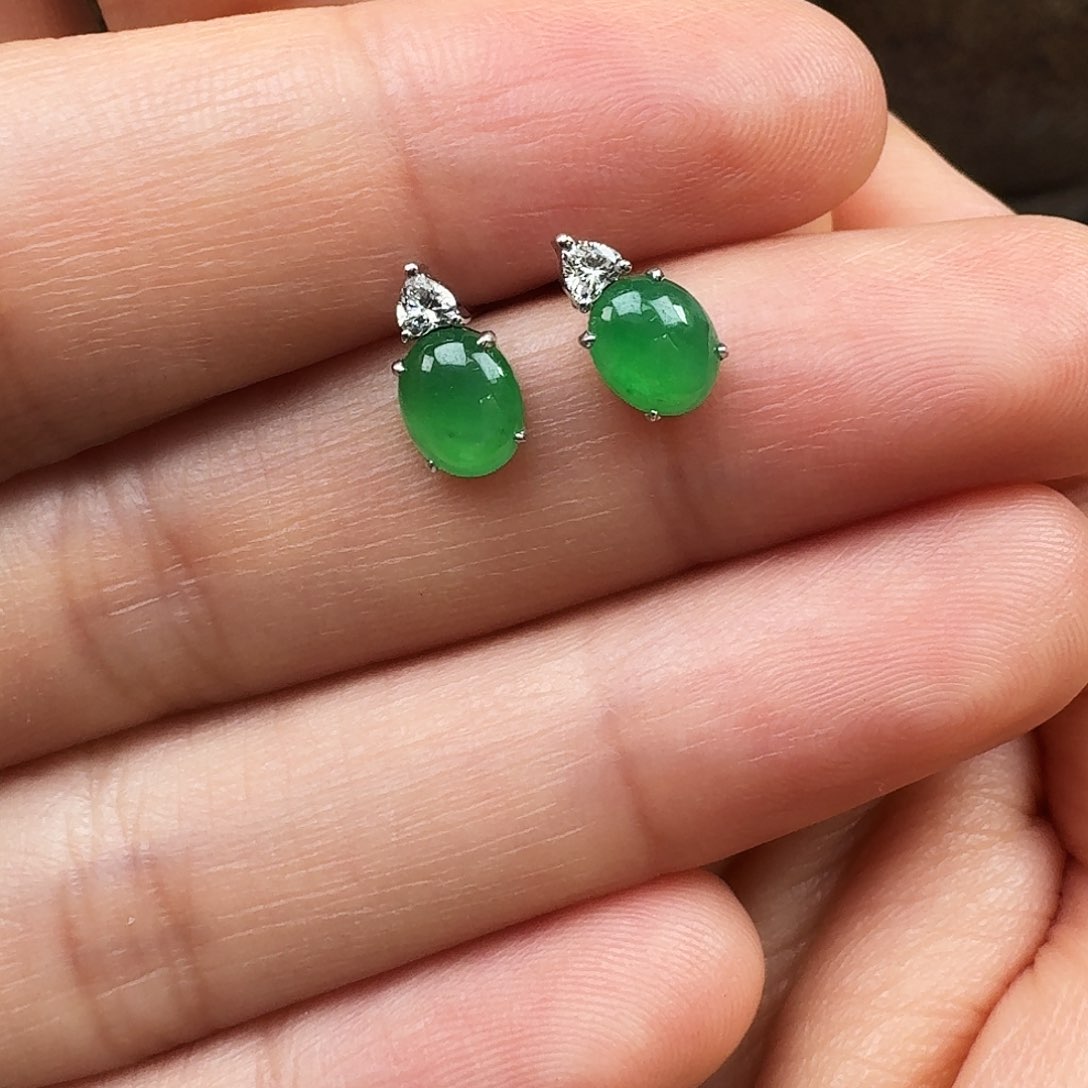 翡翠颈饰18K金镶嵌耳钉