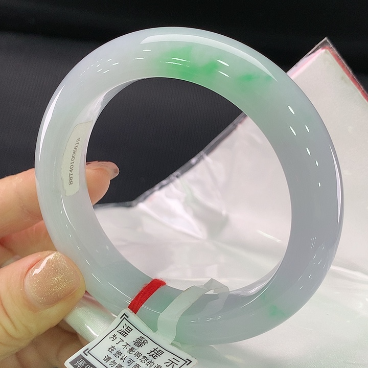 翡翠手镯未镶嵌正圈57