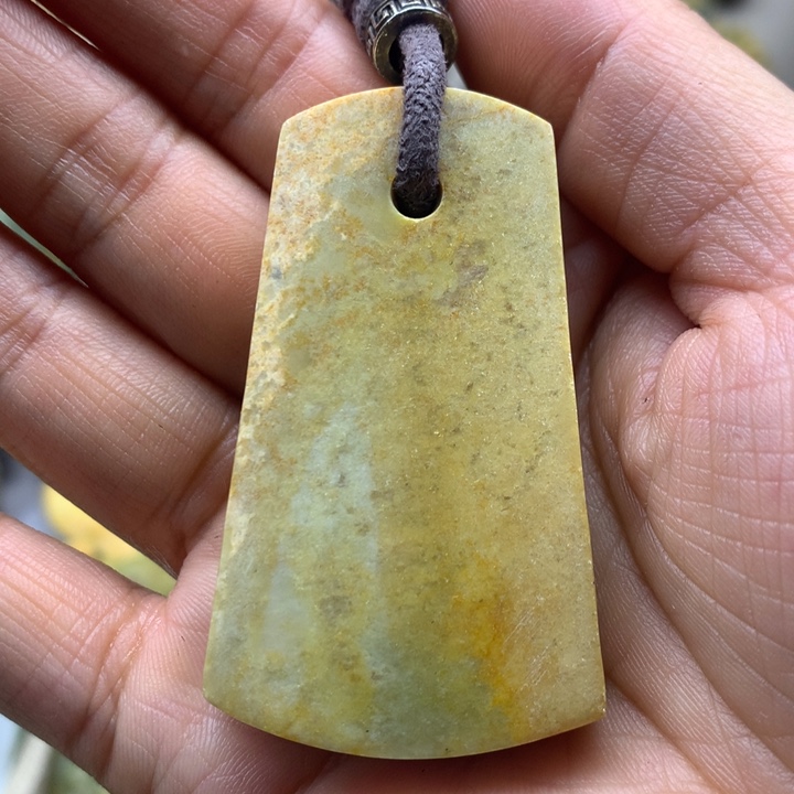 【闪购商品】透闪石质玉未镶嵌吊坠