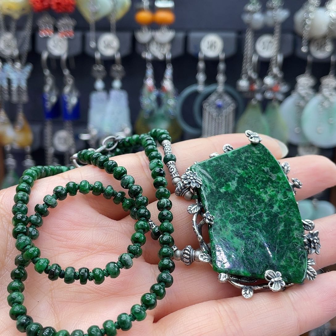 翡翠银S925镶嵌耳饰@****装149hjnjhh