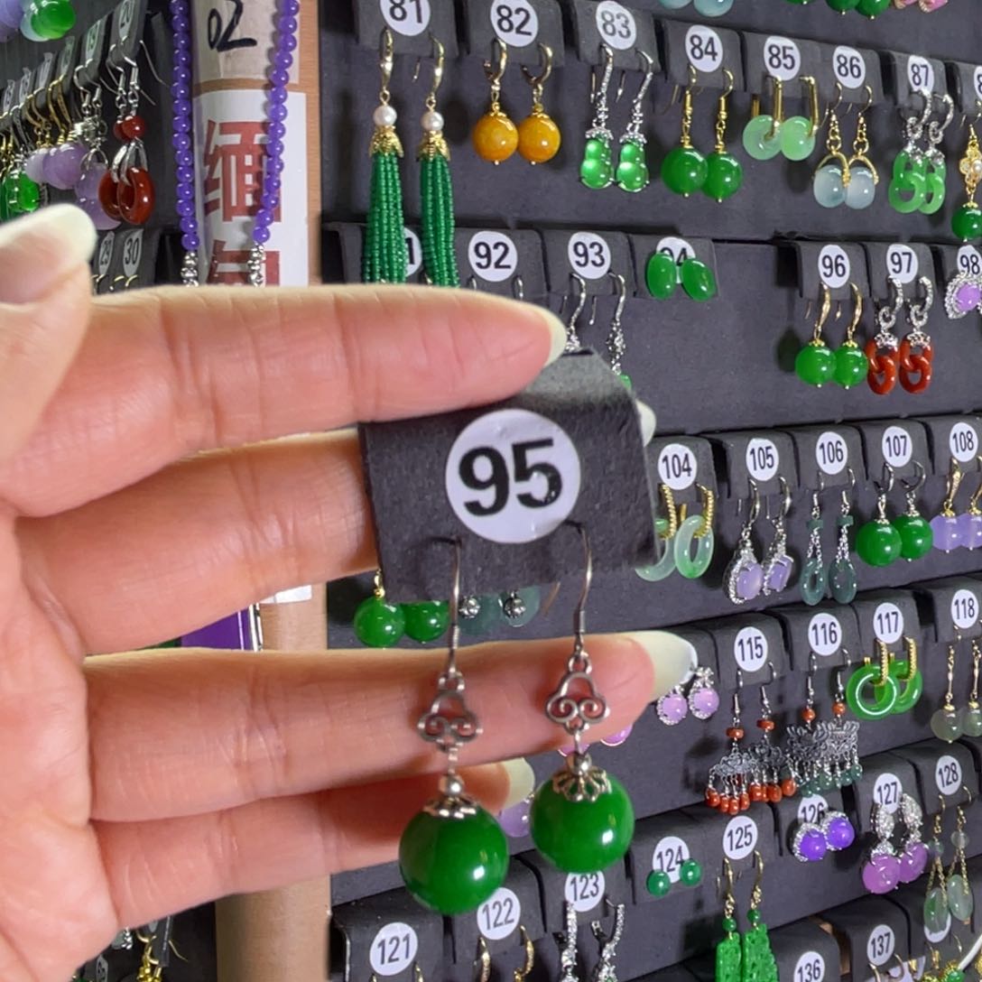 银S925镶嵌翡翠耳饰95