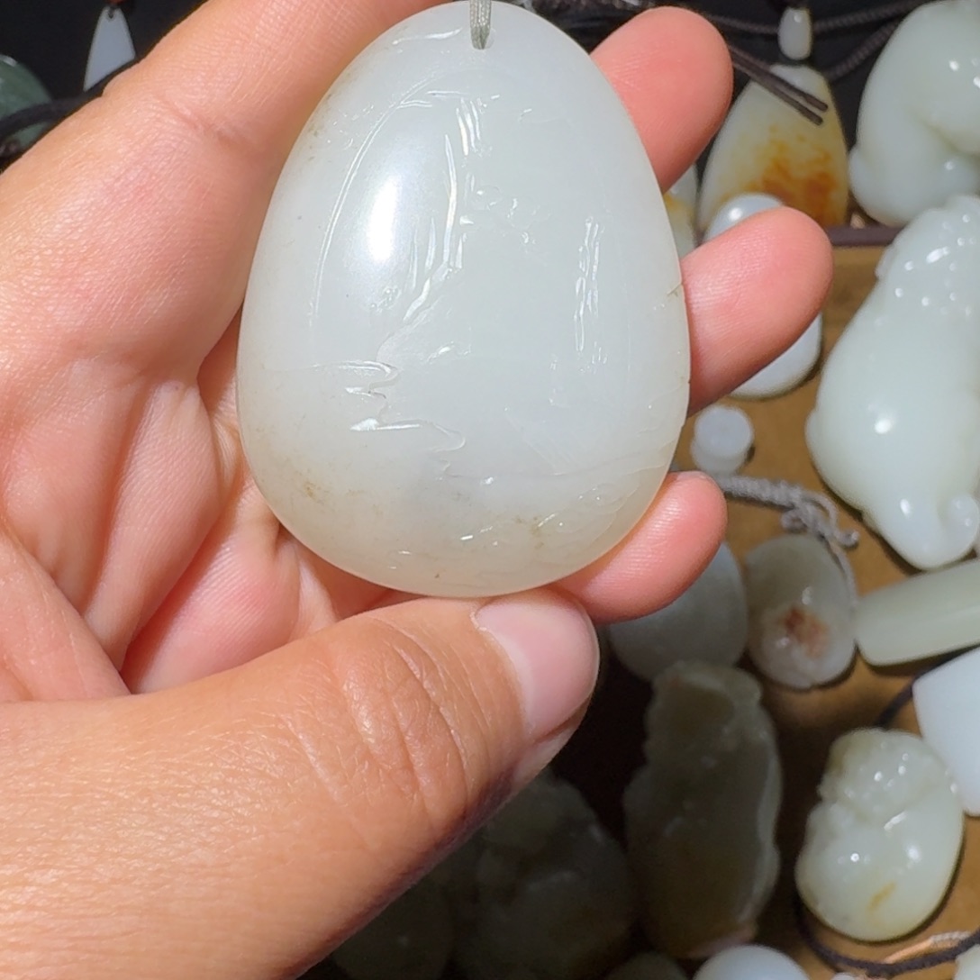 和田玉未镶嵌颈饰