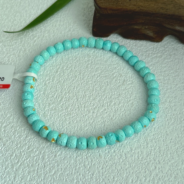 1580天然绿松石星球手串约5.5mm，重量含签约8.5g