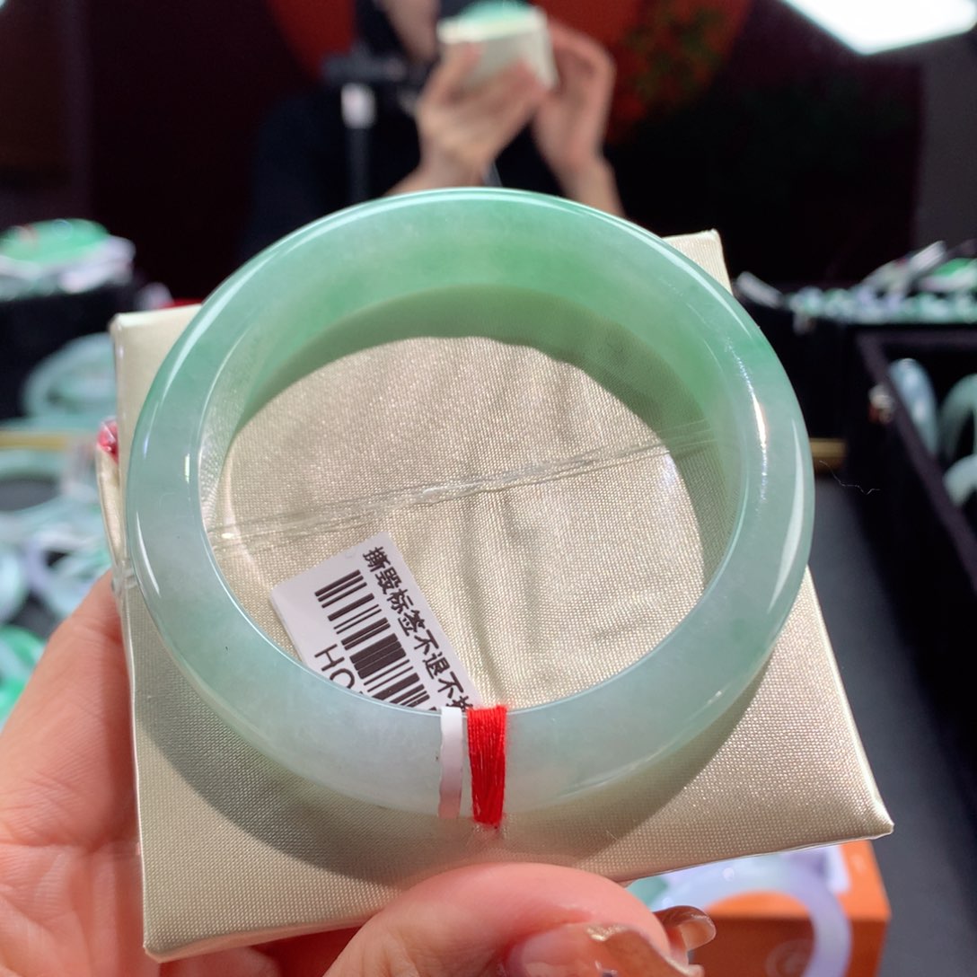 翡翠手镯未镶嵌15号