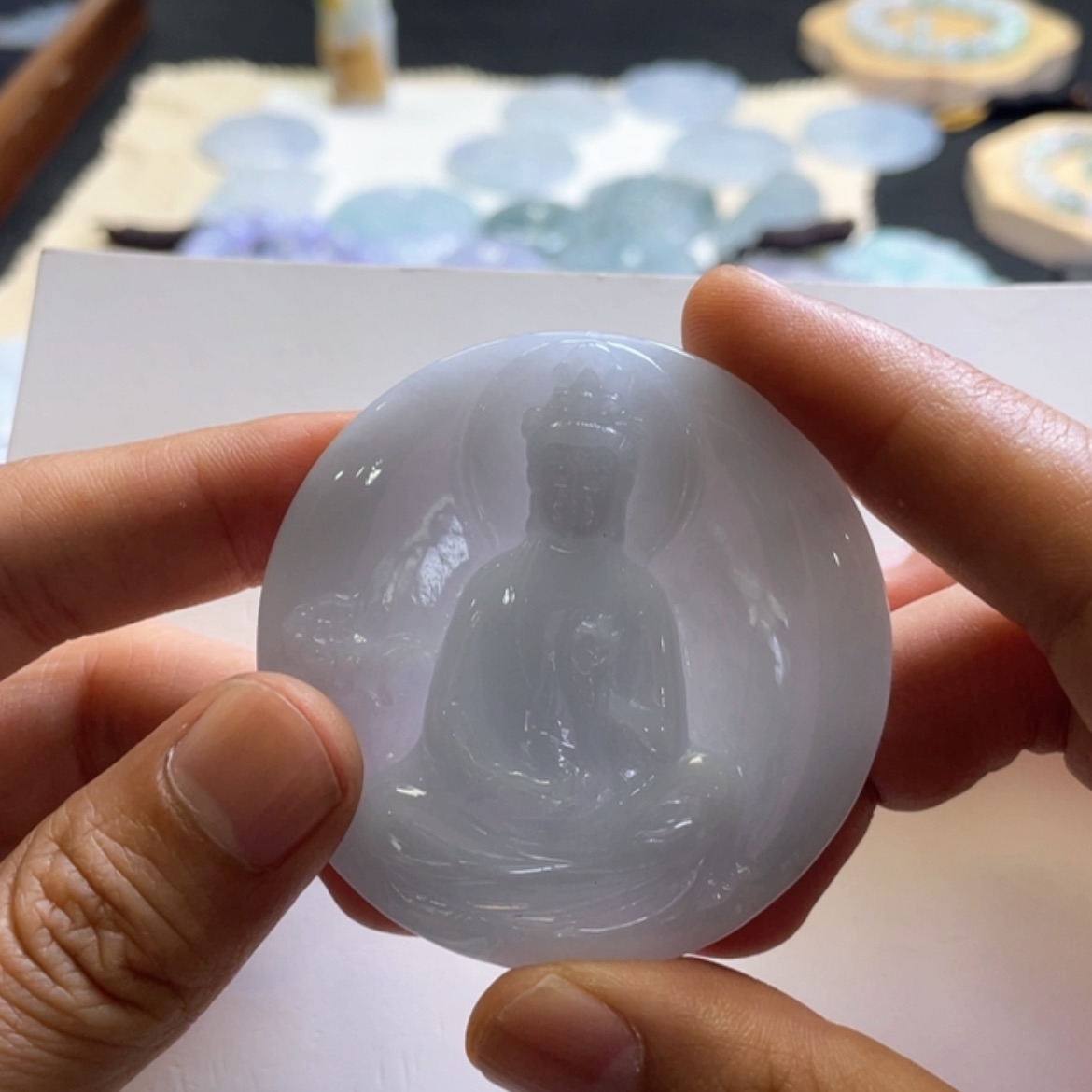 【闪购商品】翡翠未镶嵌颈饰蓝紫素衣观音