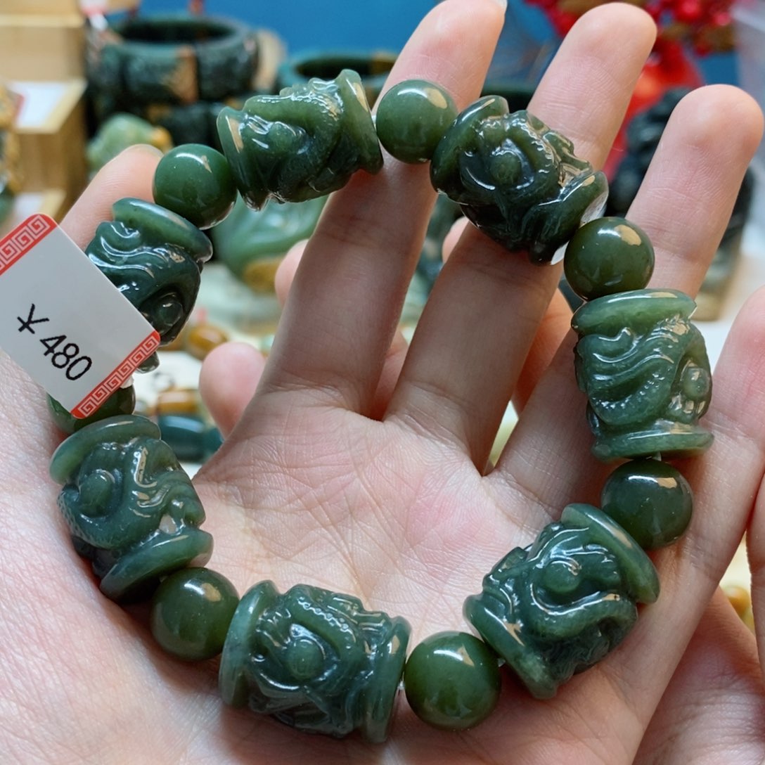 透闪石质玉手串未镶嵌