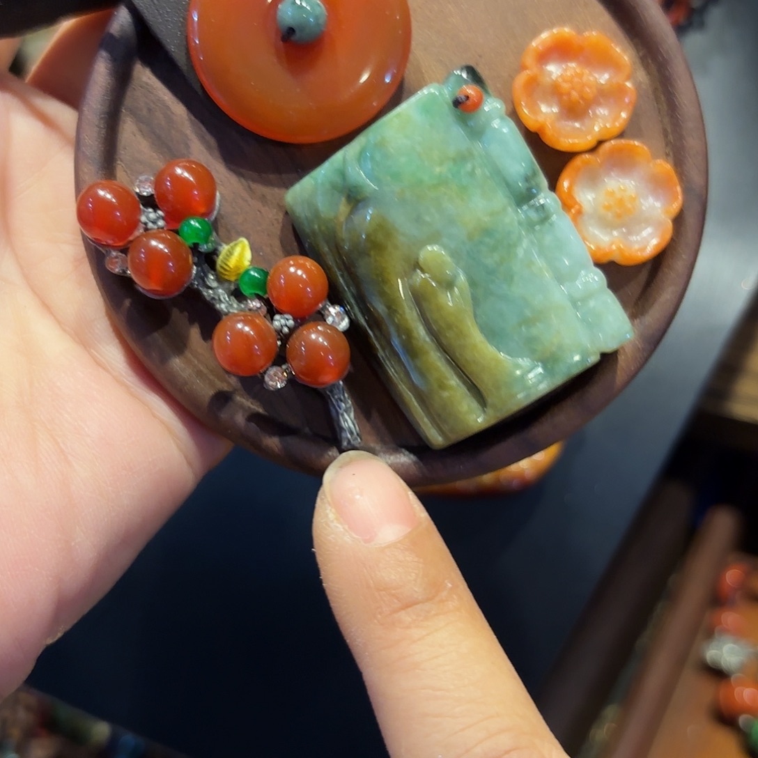 翡翠未镶嵌颈饰原创