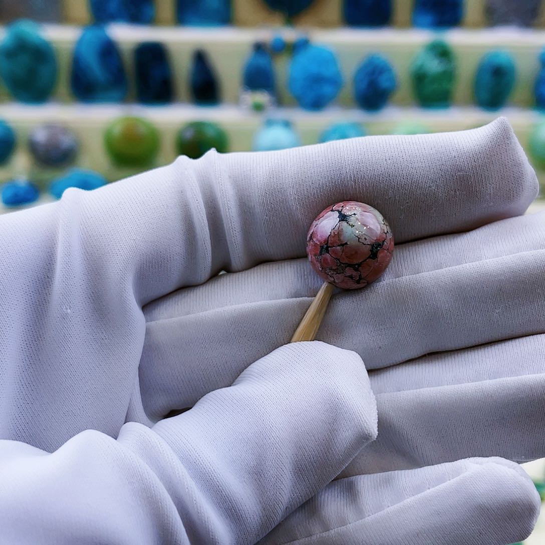 绿松石颈饰未镶嵌