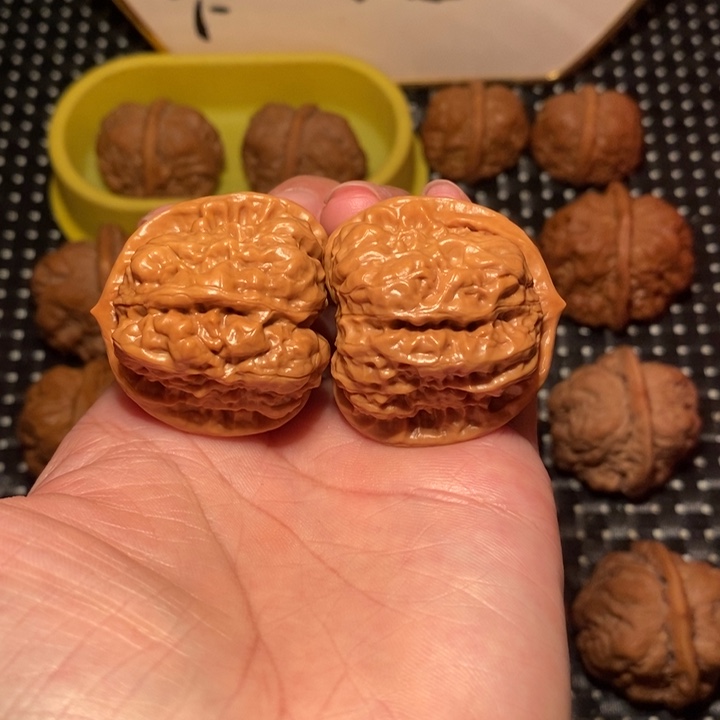 依***/文玩核桃把件四开肌肉蛙