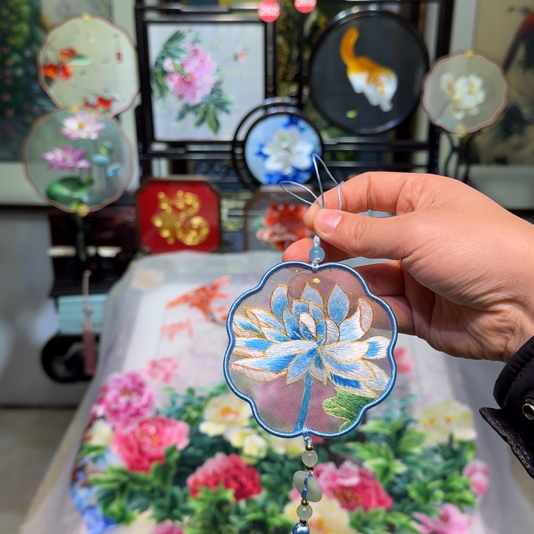 刺绣刺绣工艺精湛