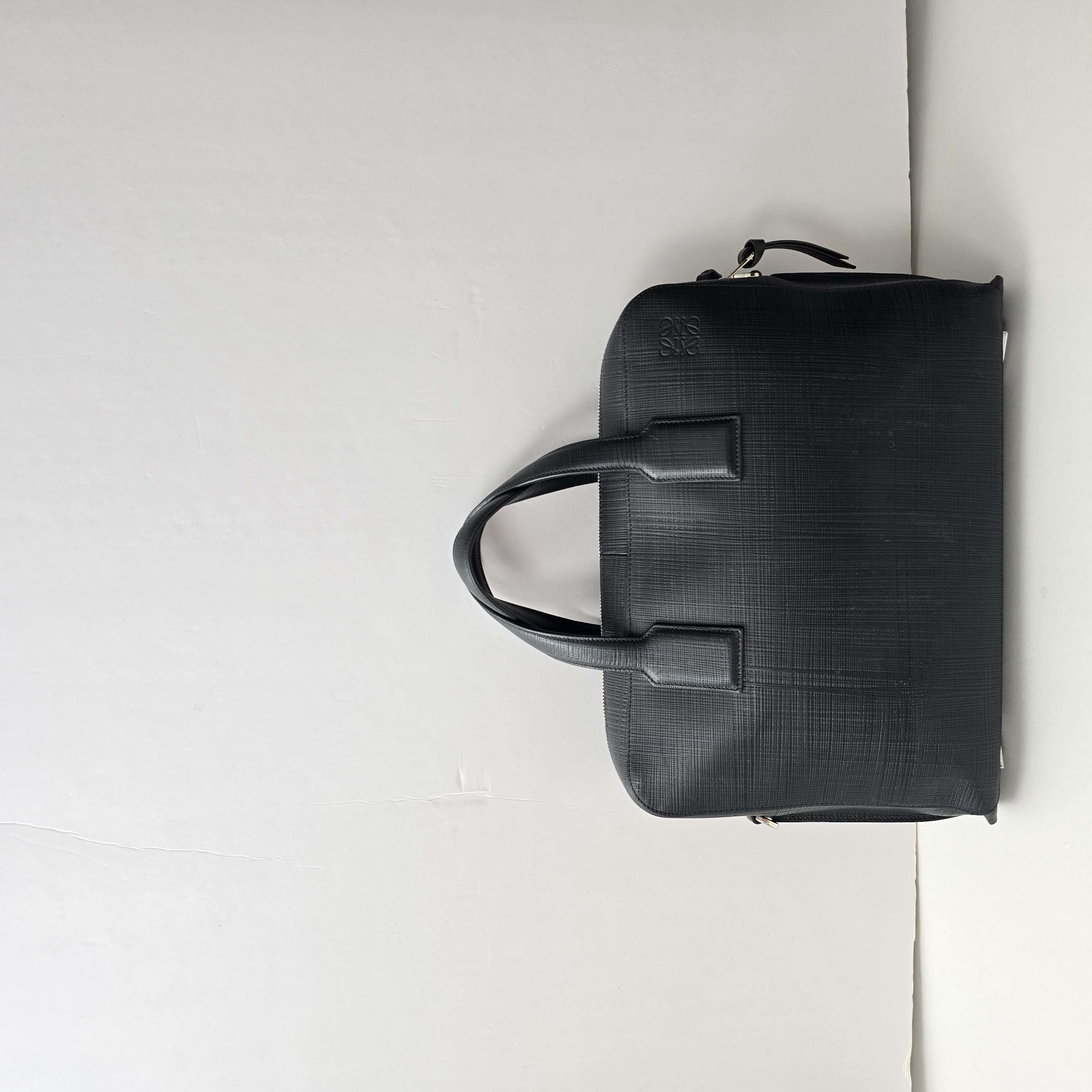 95新 LOEWE/罗意威 97新高公价纯皮公文包