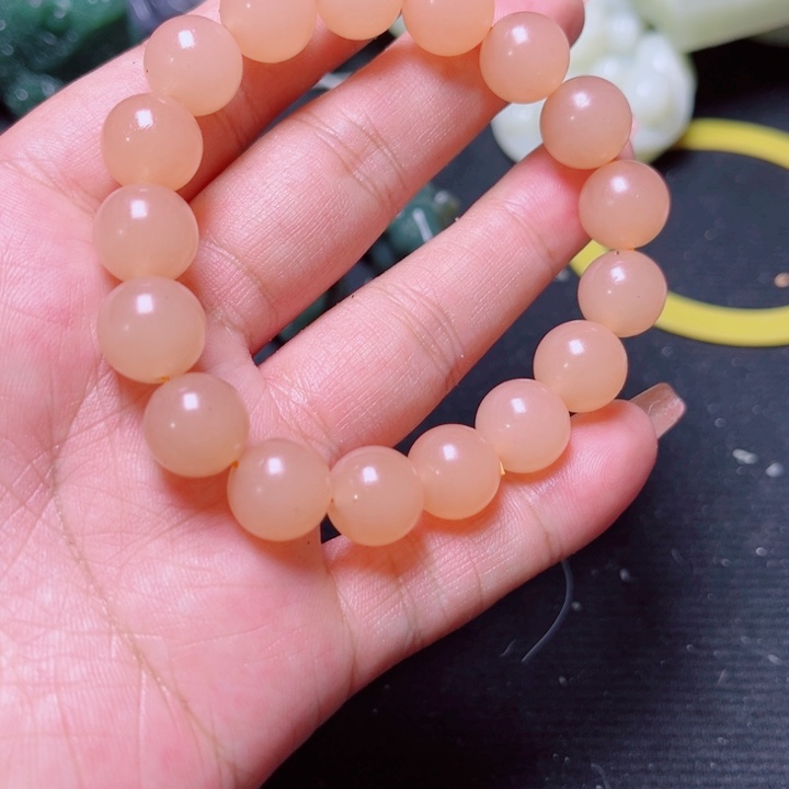 和田玉（糖玉）未镶嵌珠宝奇石