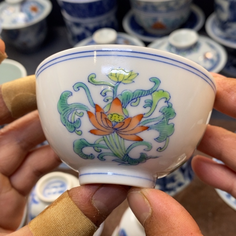 【闪购商品】景德镇青花斗彩主人杯