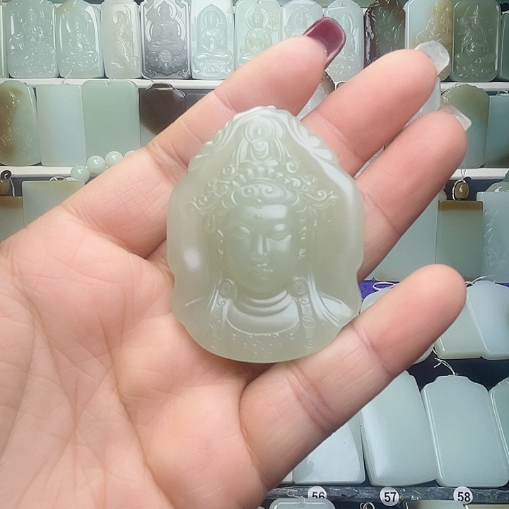 颈饰未镶嵌和田玉