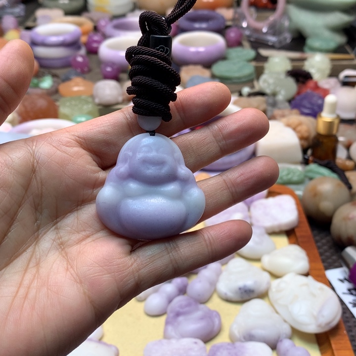 石英岩玉未镶嵌紫佛公