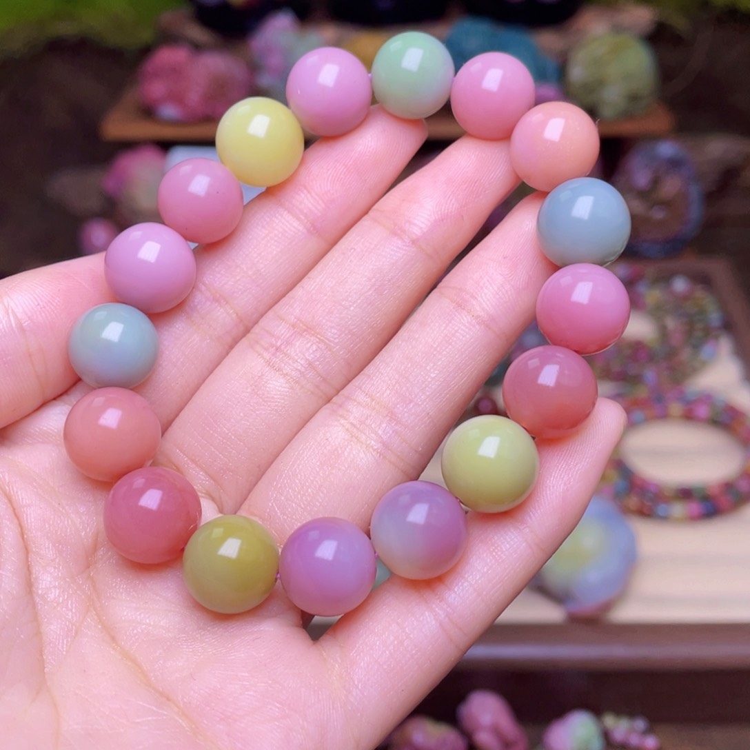 龙****玛瑙/玉髓未镶嵌珠宝半成品盐源玛瑙磨砂炫彩串