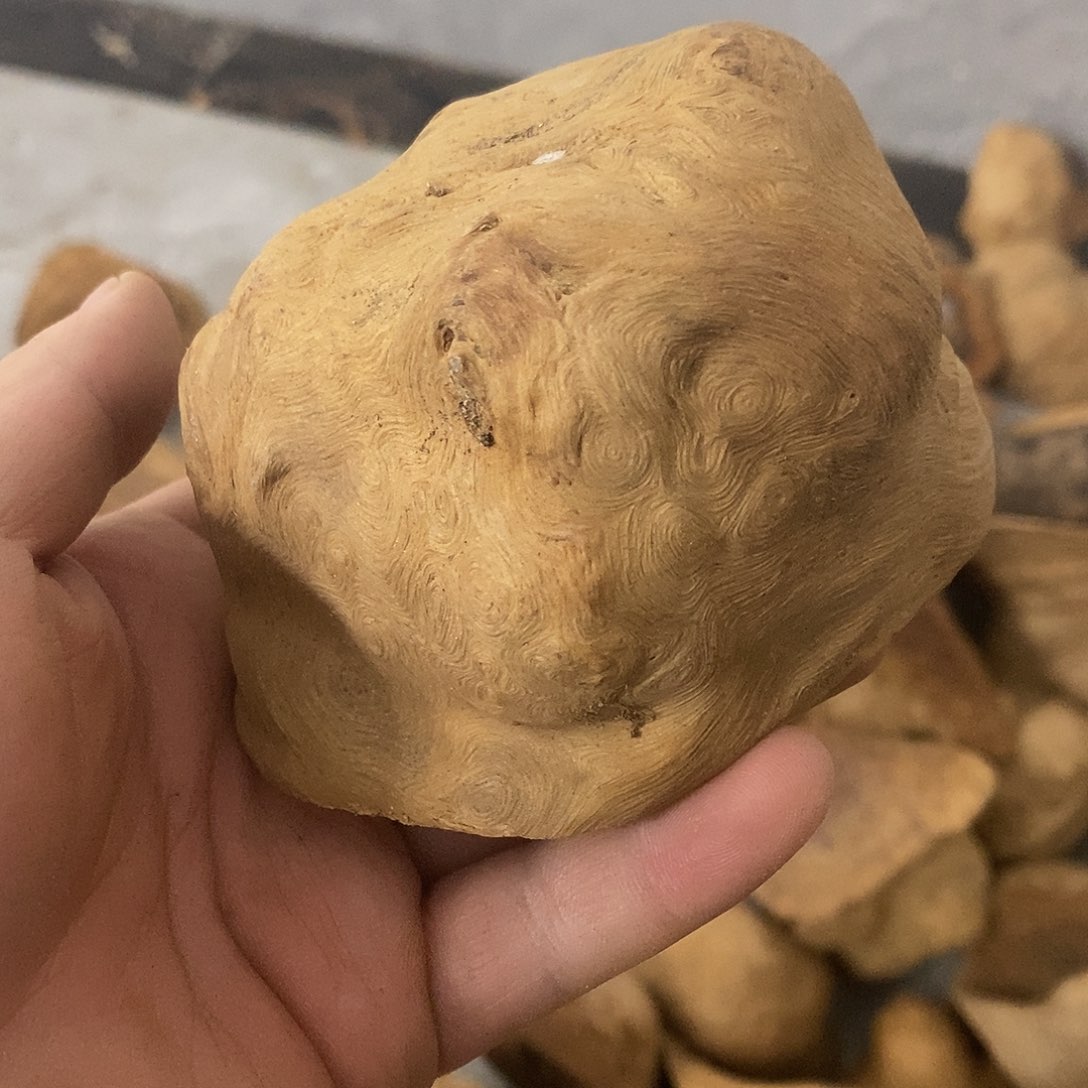 且***慢荔枝木荔枝木原料