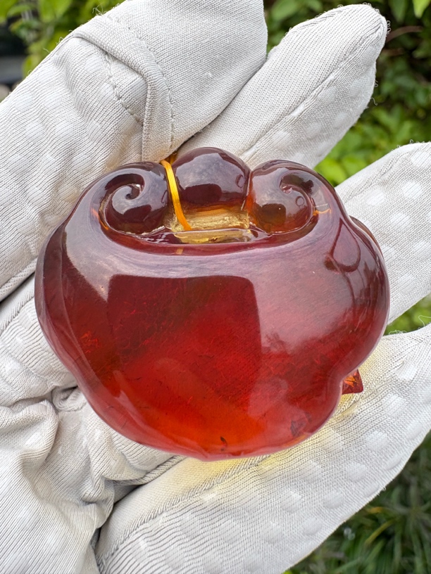 假一赔十，天然琥珀蜜蜡雕刻件，如意锁，编号63