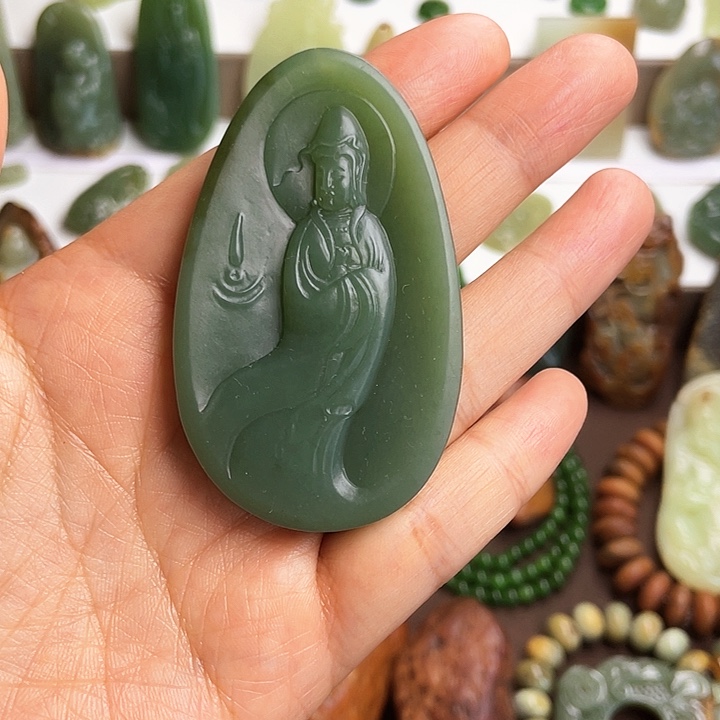 和田玉（碧玉）未镶嵌颈饰