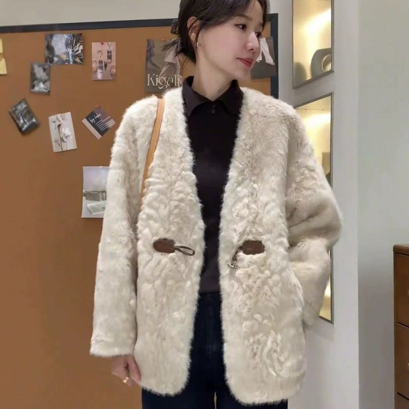 羊范巨好看的秋冬羊羔毛外套女2025新款秋冬季韩系独特漂亮中