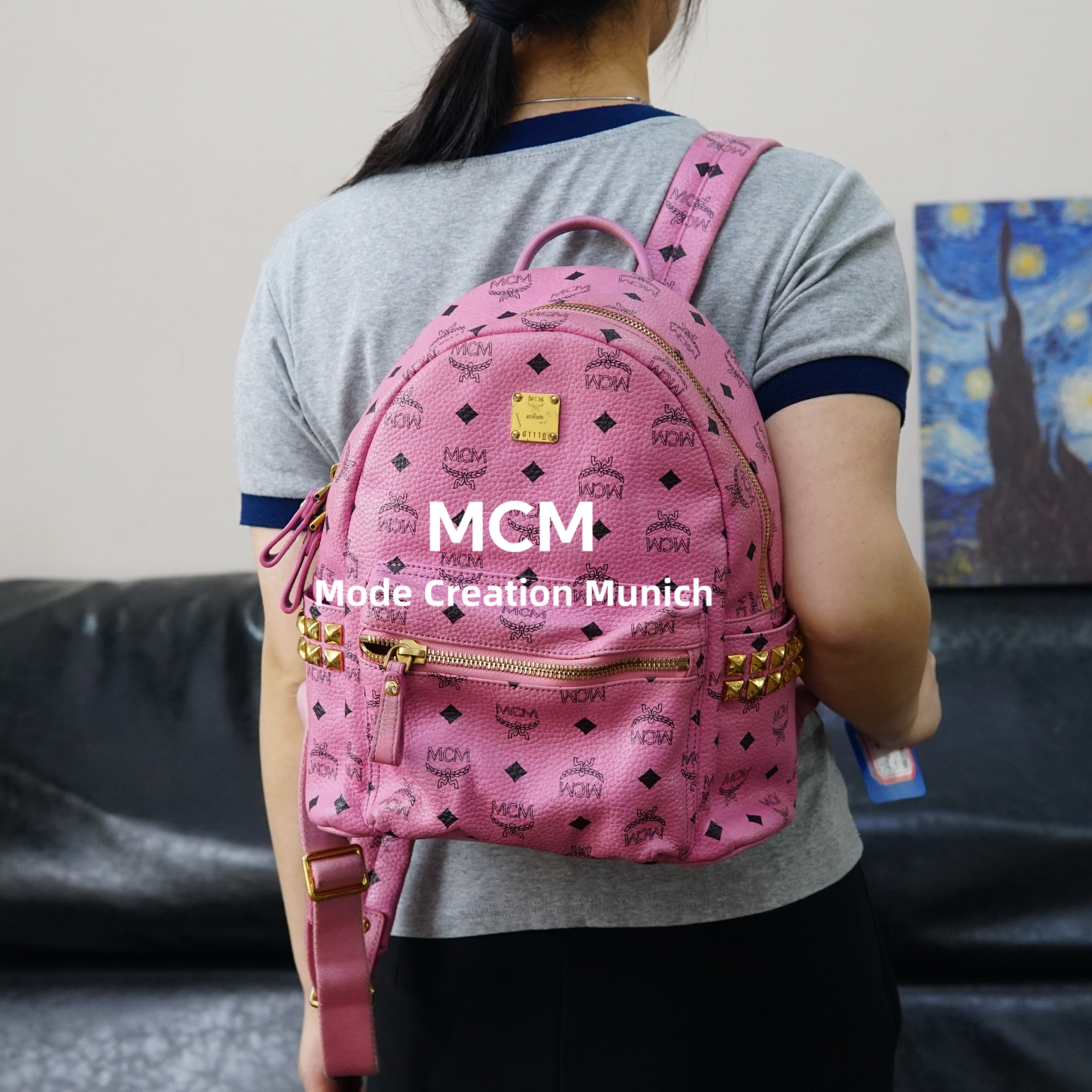 95新 MCM 粉色双肩包/FYSD04618052/8052