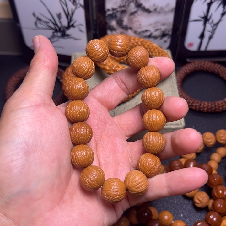 猴头核桃手串风雨