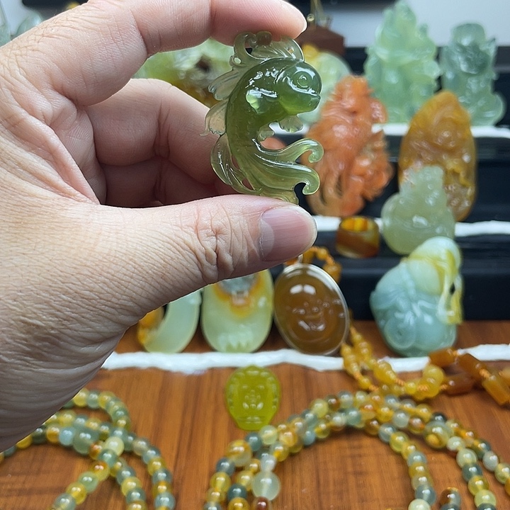 蛇纹石玉未镶嵌珠链