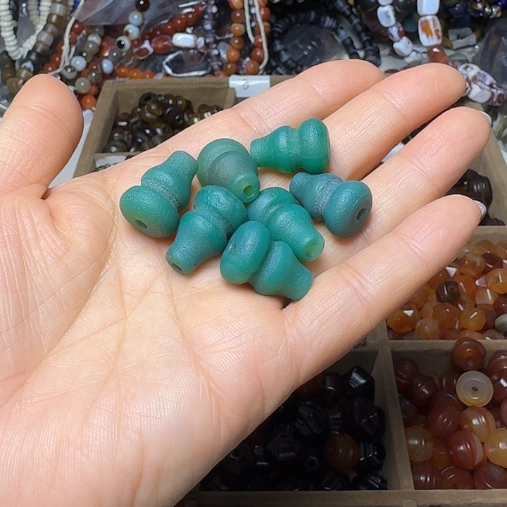 琉璃非金属颈饰一颗