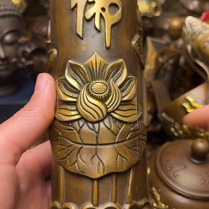 精美铜器批发档口