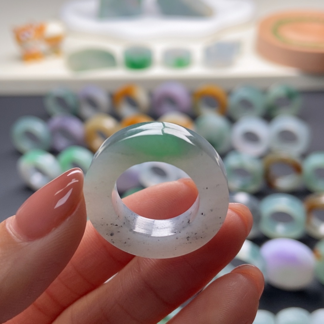 定制翡翠未镶嵌定制