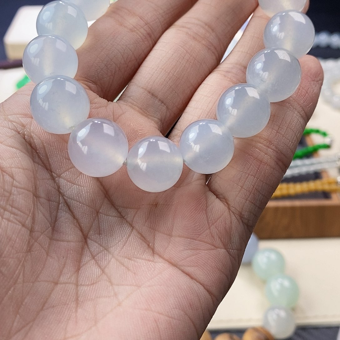 未镶嵌定制翡翠了***.翡翠