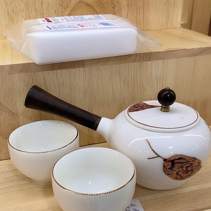 羊脂白玉侧把壶1杯子2入