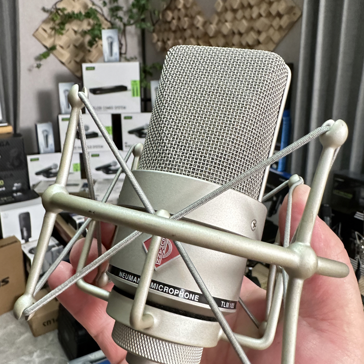 99新  纽曼TLM103 麦克风一年保25年189944没包装 不支持适用
