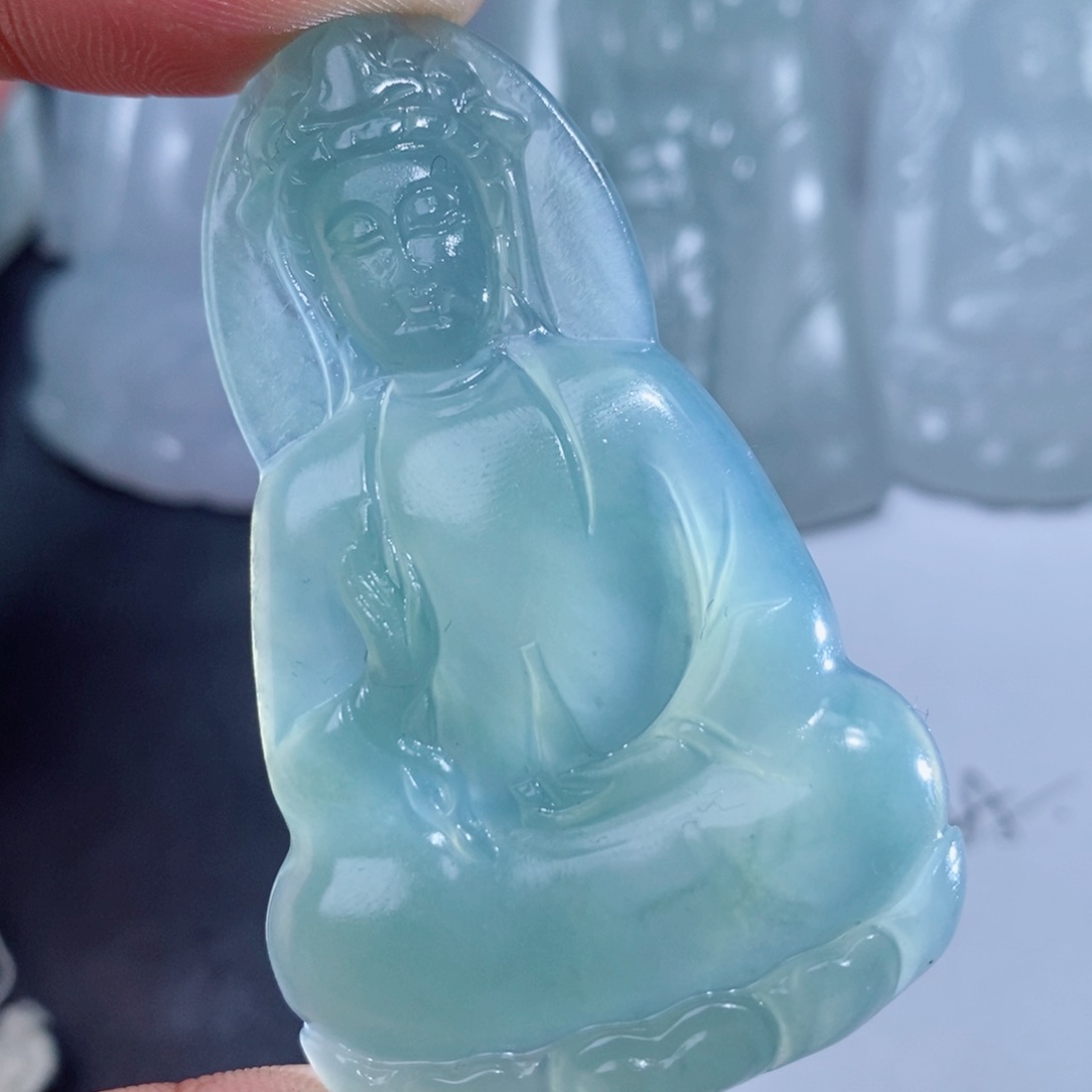 定制翡翠吊坠未镶嵌