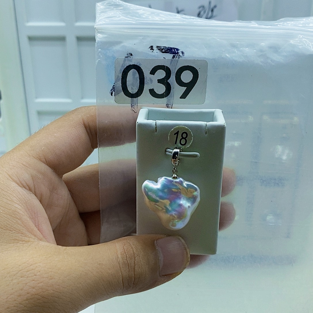 淡水珍珠合金颈饰