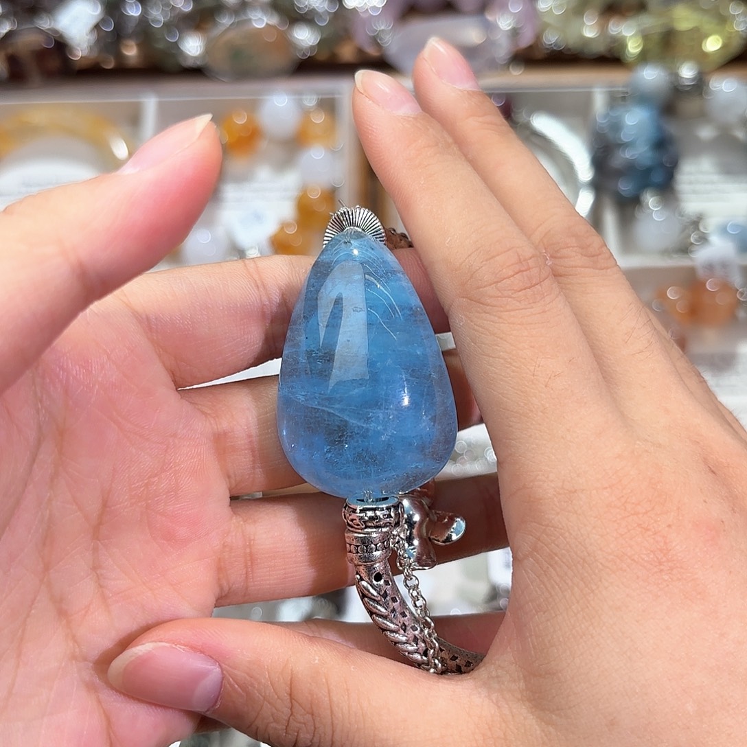 舒***儿水晶手串合金水晶