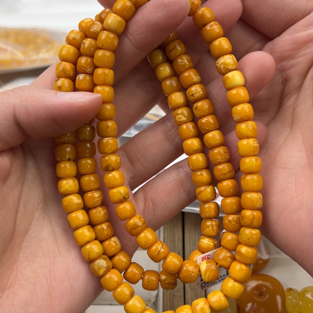 琥珀珠宝奇石未镶嵌