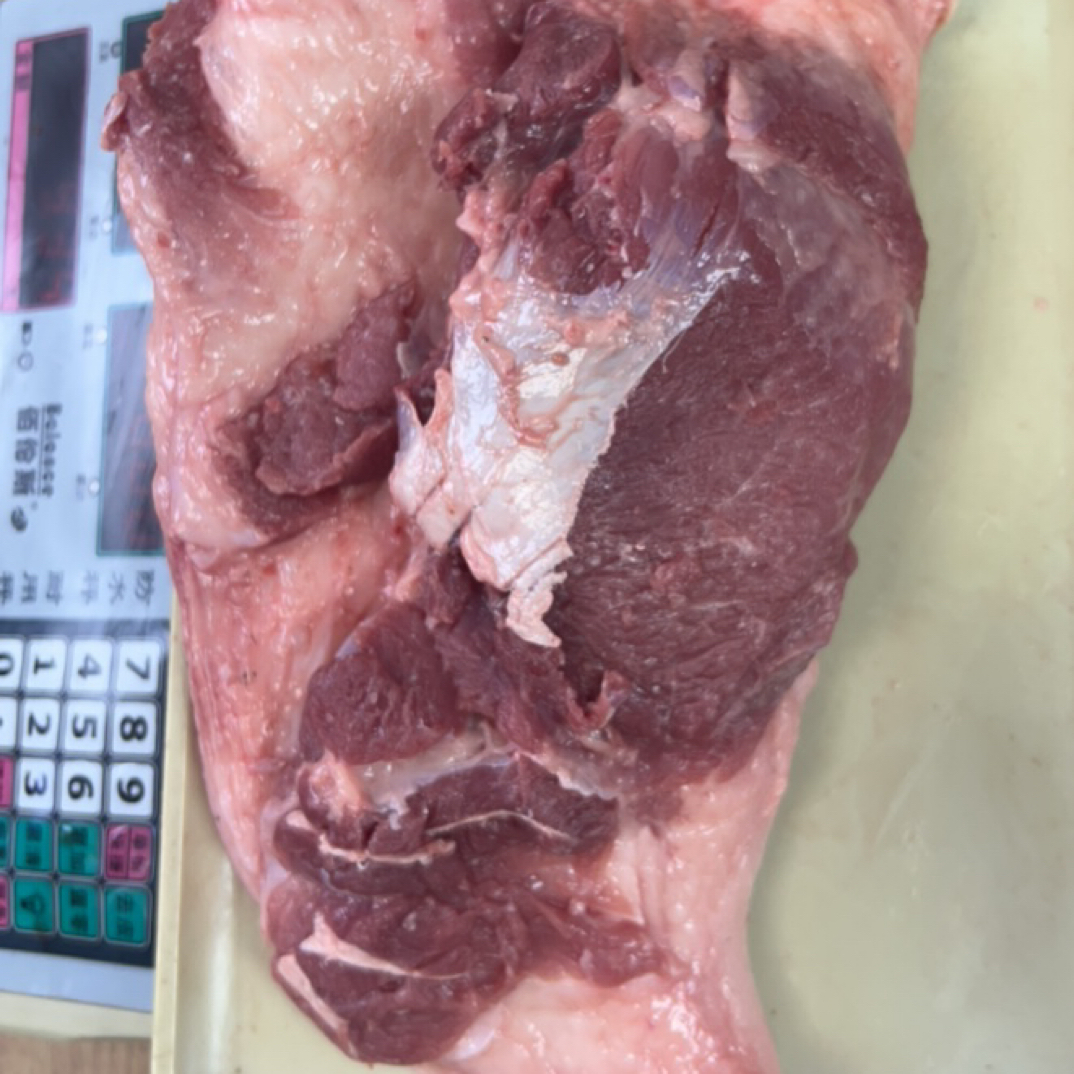 农村土猪肉黑毛猪肉坐臀肉
