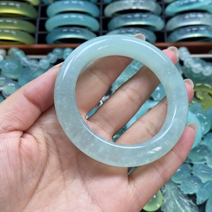 未镶嵌蛇纹石玉手镯