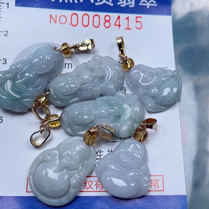 吊坠(不含链)未镶嵌翡翠