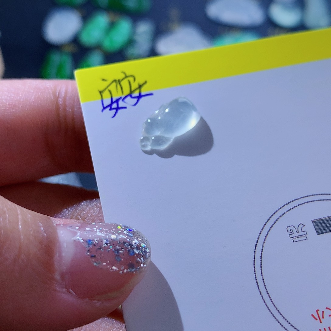 翡翠颈饰未镶嵌天然翡翠高冰兔子