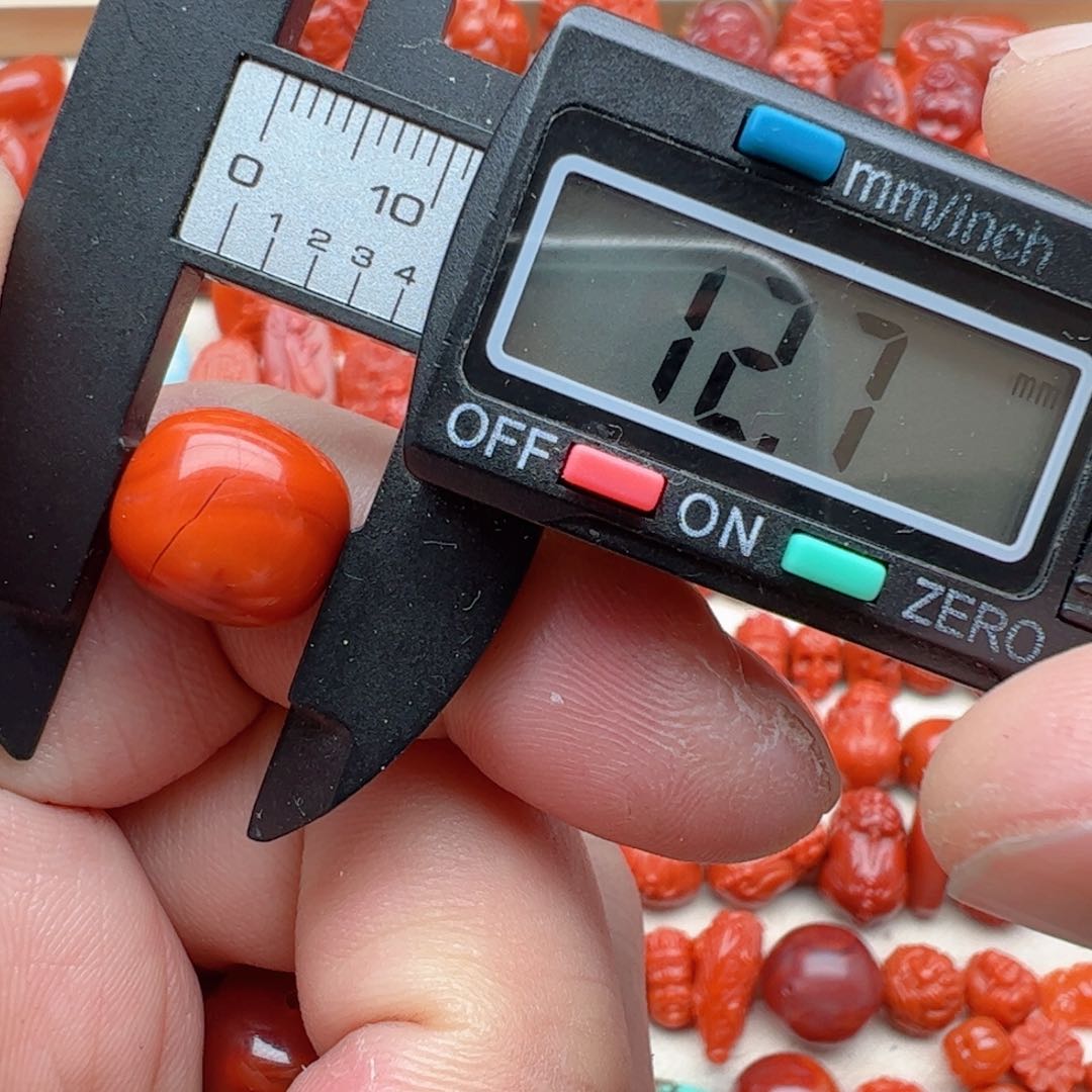 南红玛瑙配饰未镶嵌