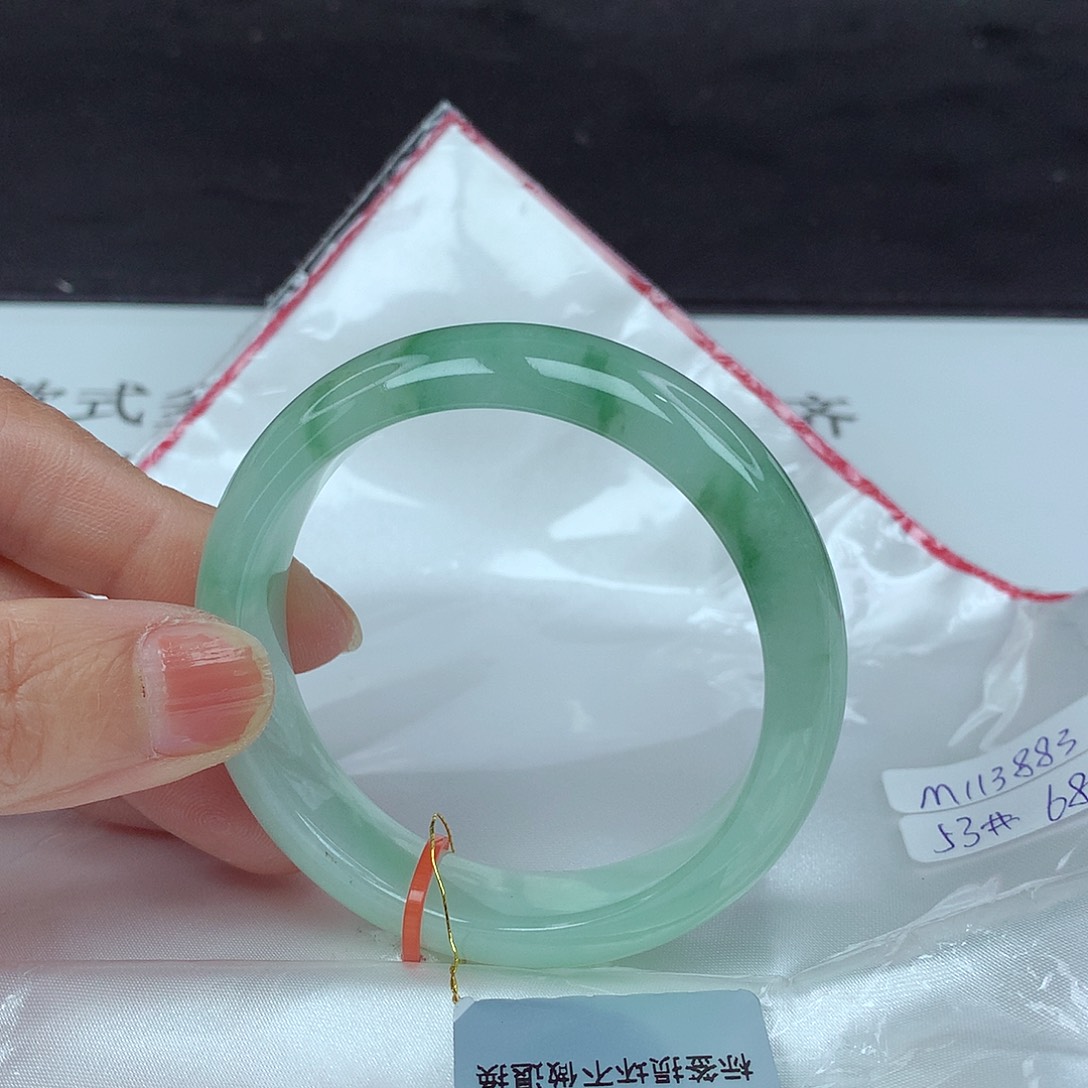 翡翠手镯未镶嵌53圈3883